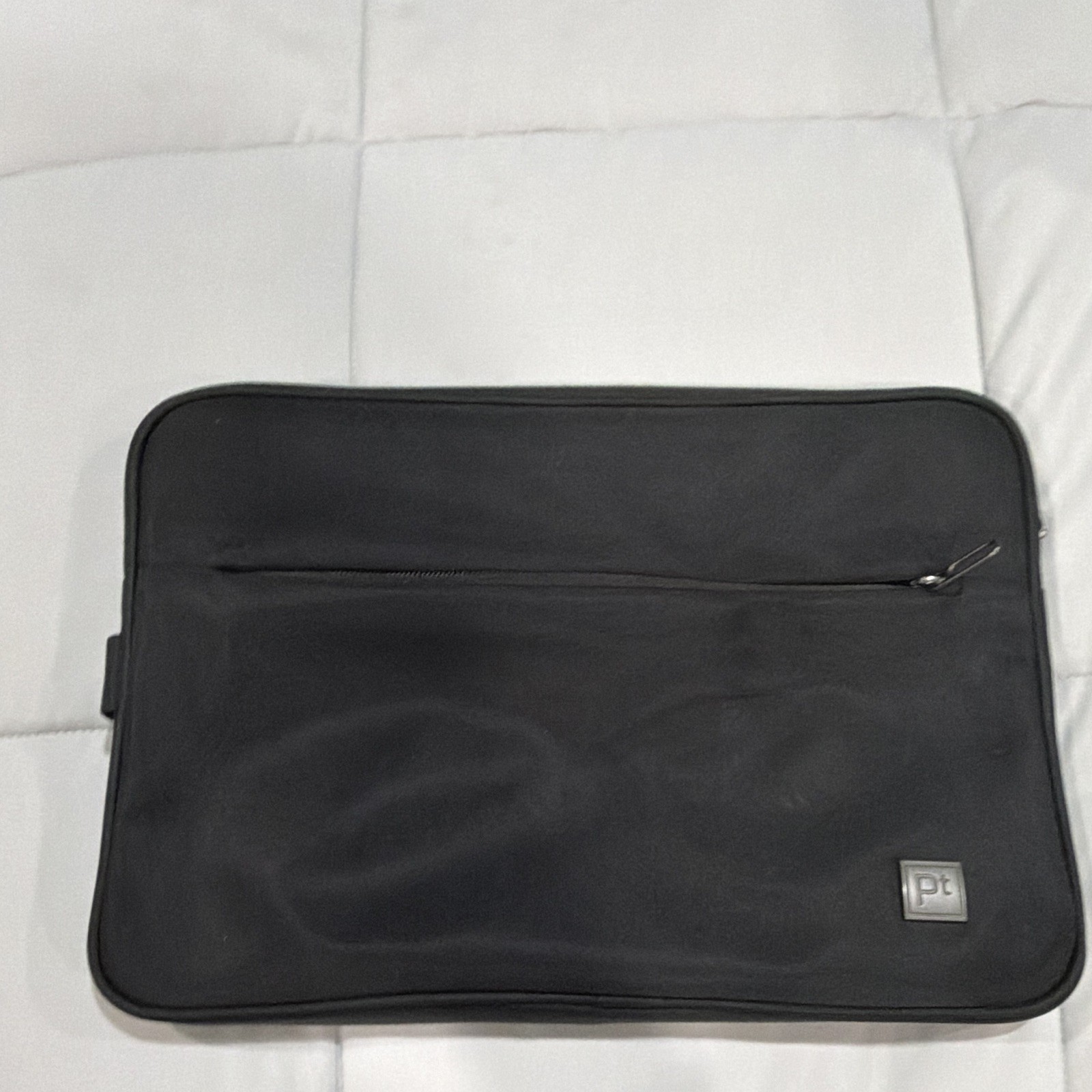 Microsoft Surface Laptop 3 13.5″ i5 8GB 256GB SSD Win10 With Carrying Case