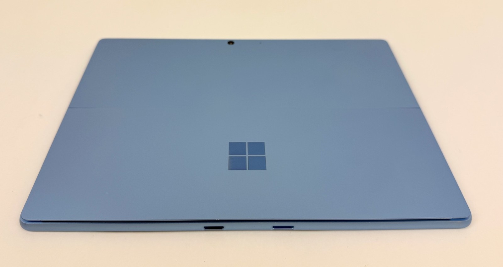 Microsoft Surface Pro 11 13″ Snapdragon X Plus 16G 512GB WiFi W11H Tablet – Read