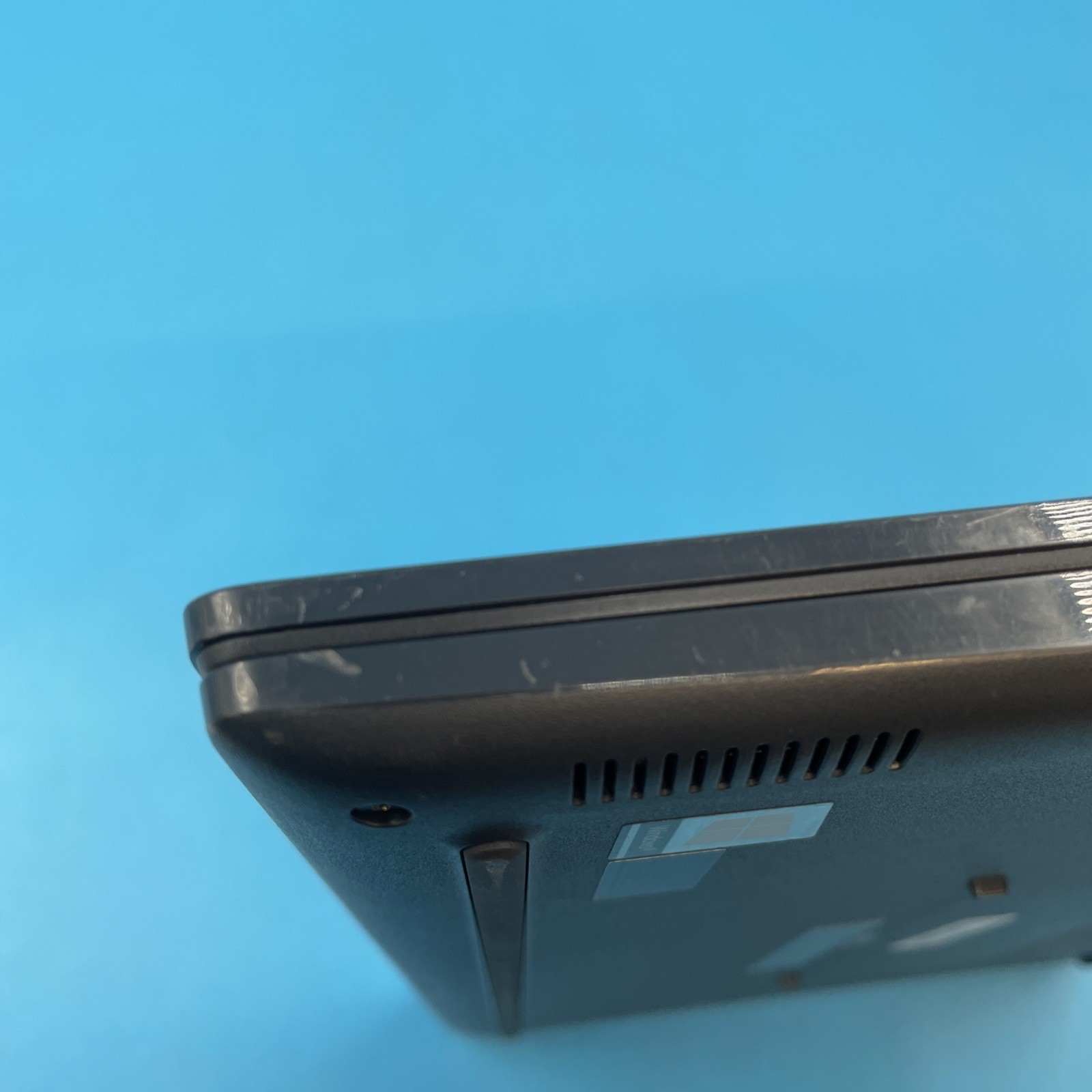 Dell Latitude 3410 | i5-10310U | 8GB RAM | 256GB SSD | NO OS | 62% BATTERY