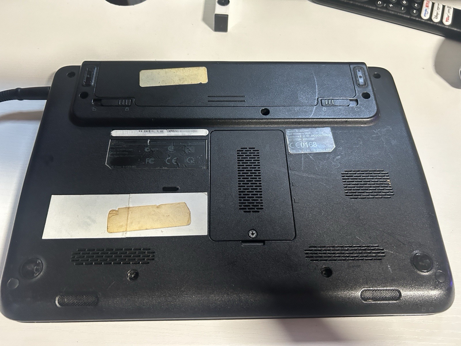 Dell Inspiron 2010 Windows 10 + Charger