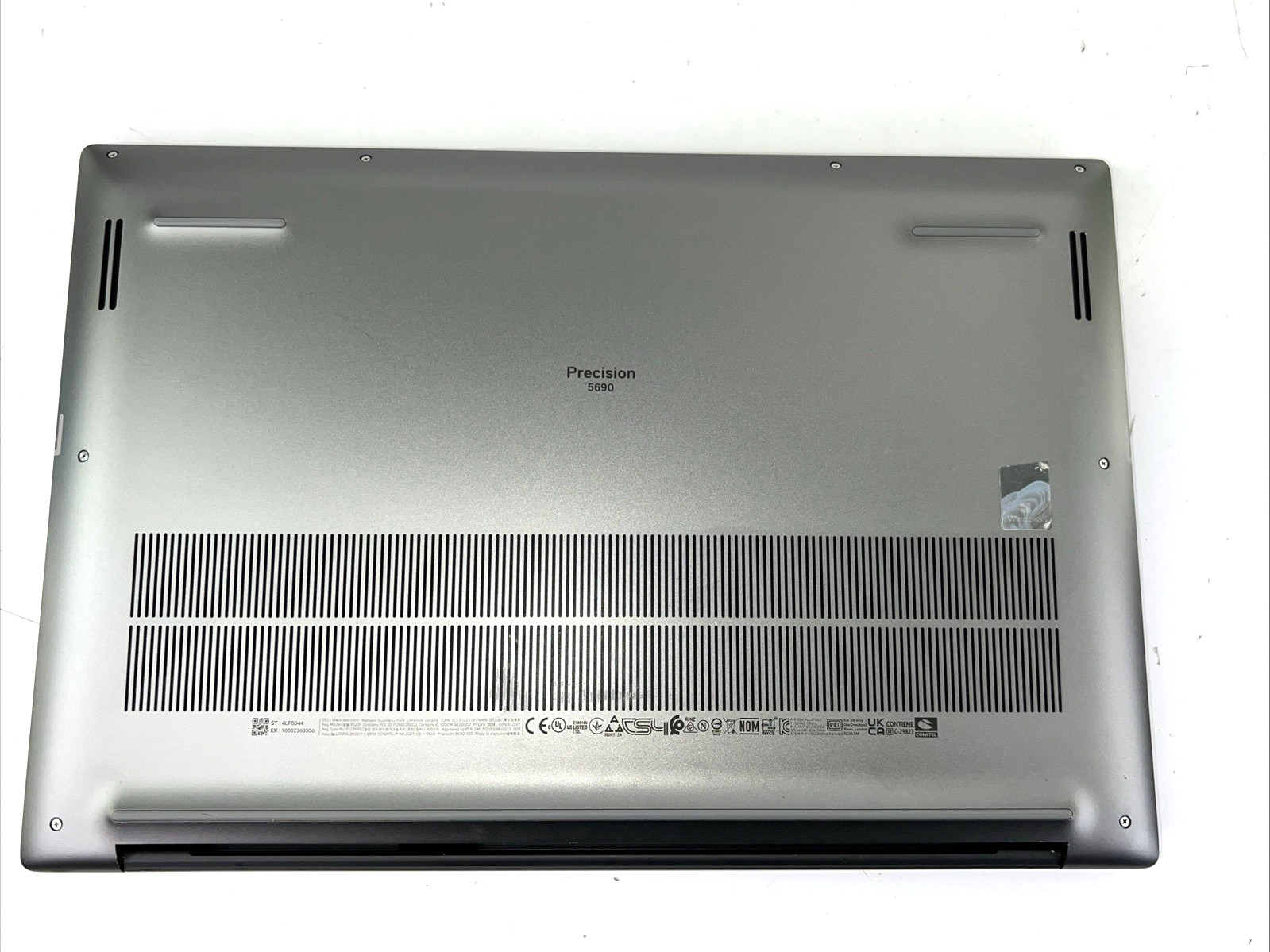 Dell Precision 5690 16″ Core Ultra 7 155H 32GB 1TB SSD RTX 1000 Ada w/AC READ