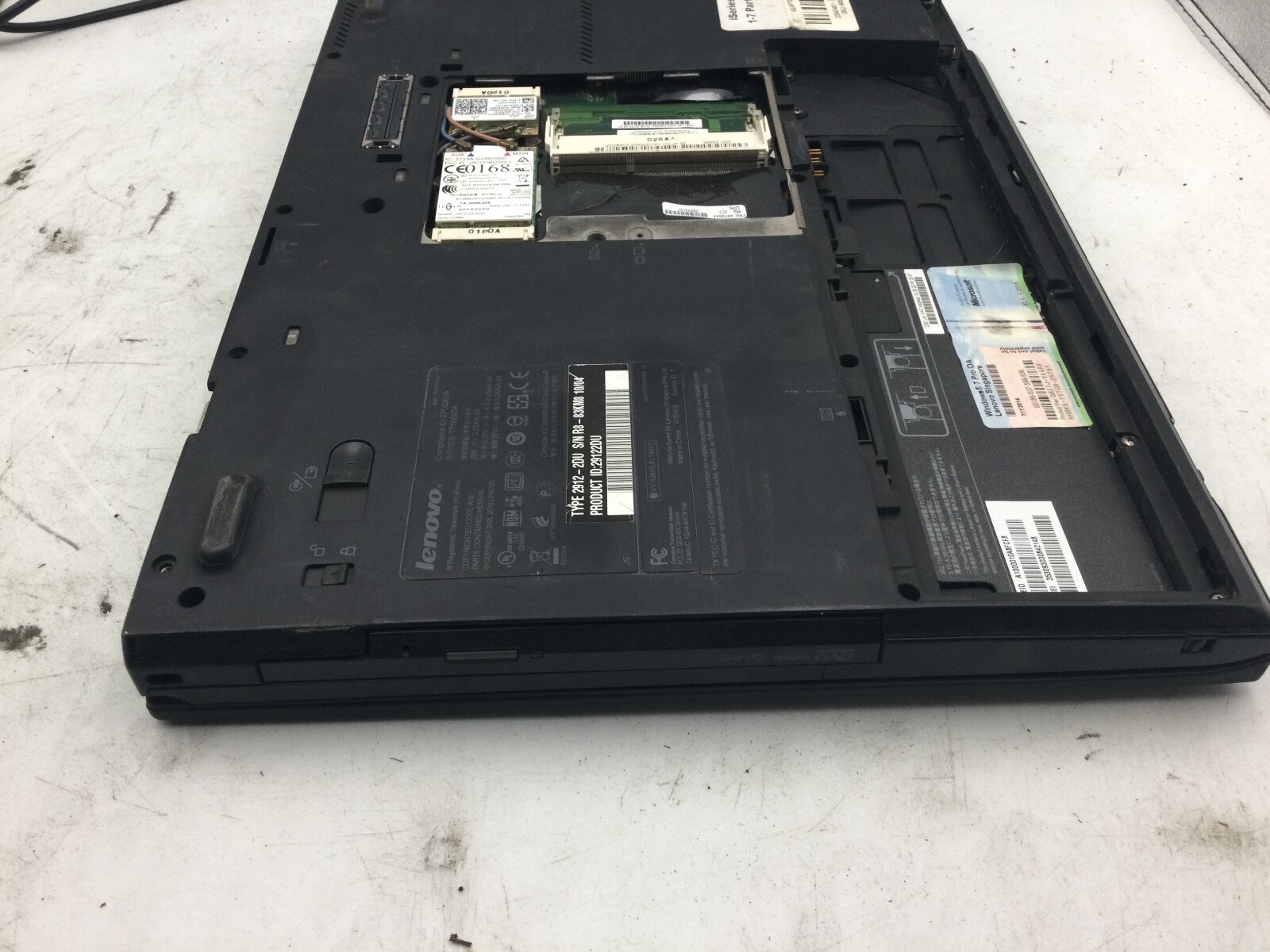 Lenovo ThinkPad T410S 14″ Laptop Intel Core i5 1st Gen. -NO POWER/BAD SCREEN- BB