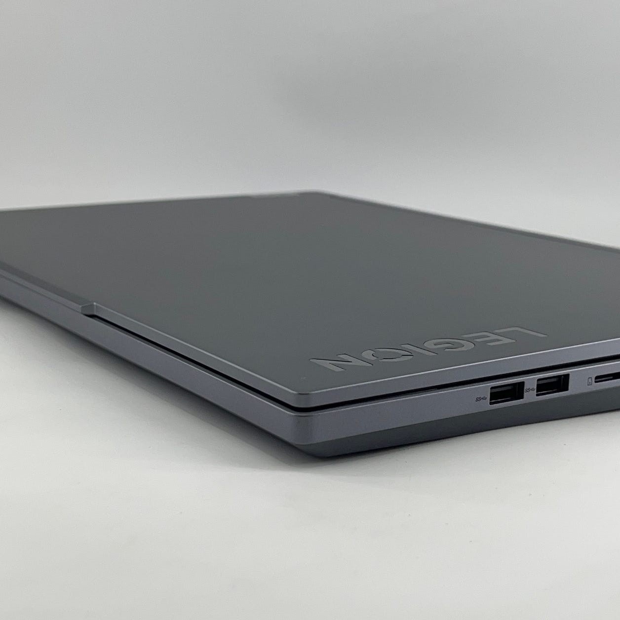 Lenovo Saviour Y7000P 2024 16″ computer
