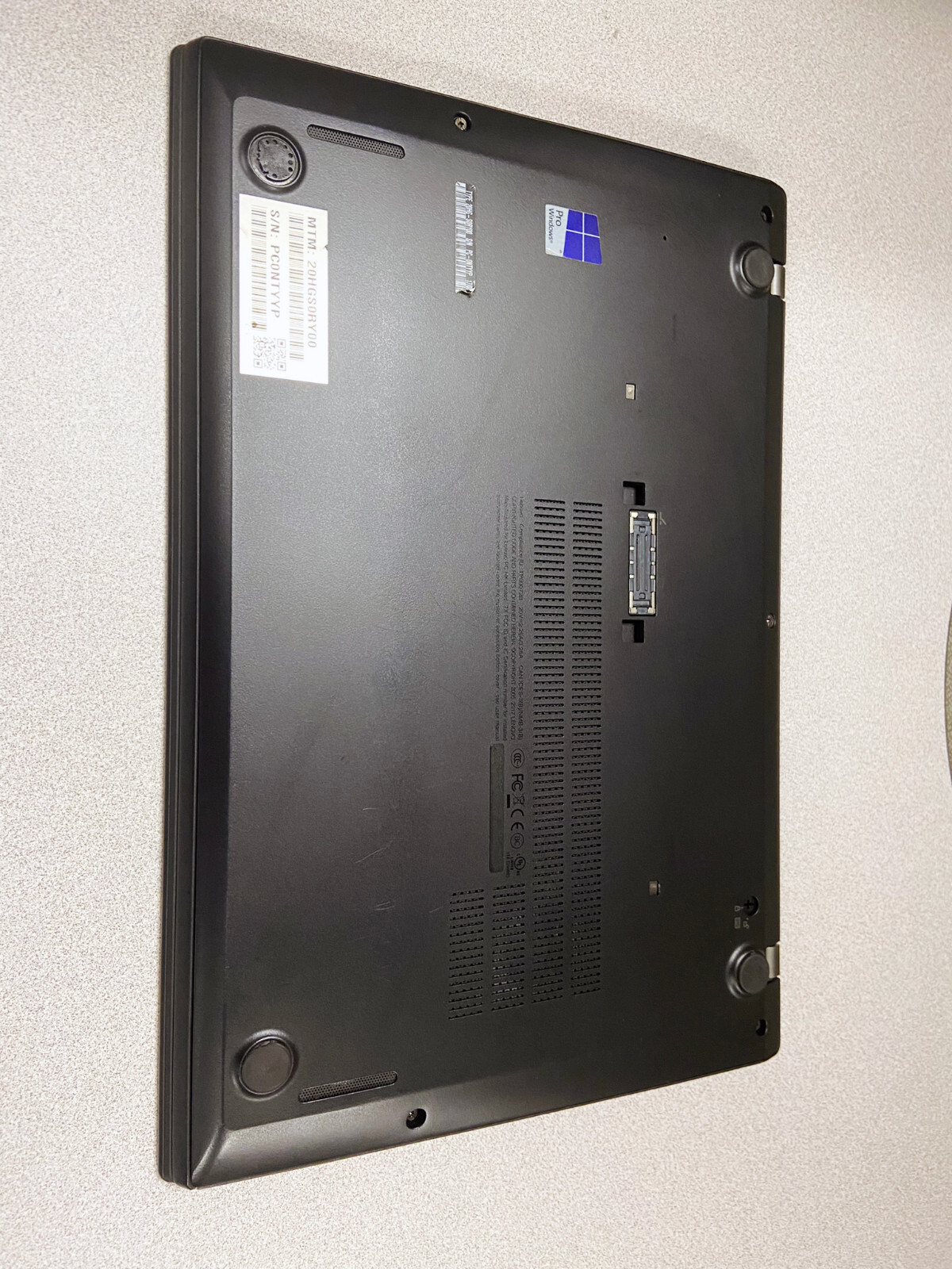 Lenovo ThinkPad T470S 14 inch (512GB NVMe, Intel Core i5, 6th Gen, 3.00GHz, 8GB)