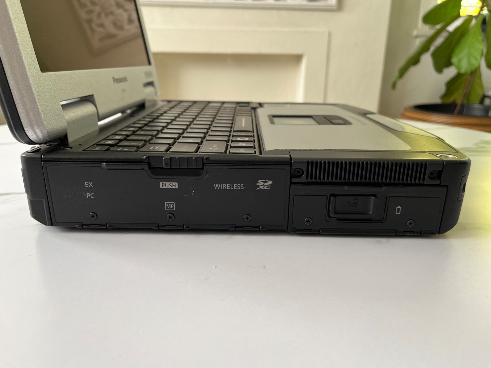 Panasonic CF-31 Toughbook TOUCH MK5 i5-5300 NEW 512GB SSD 16GB Win10 Pro LTE