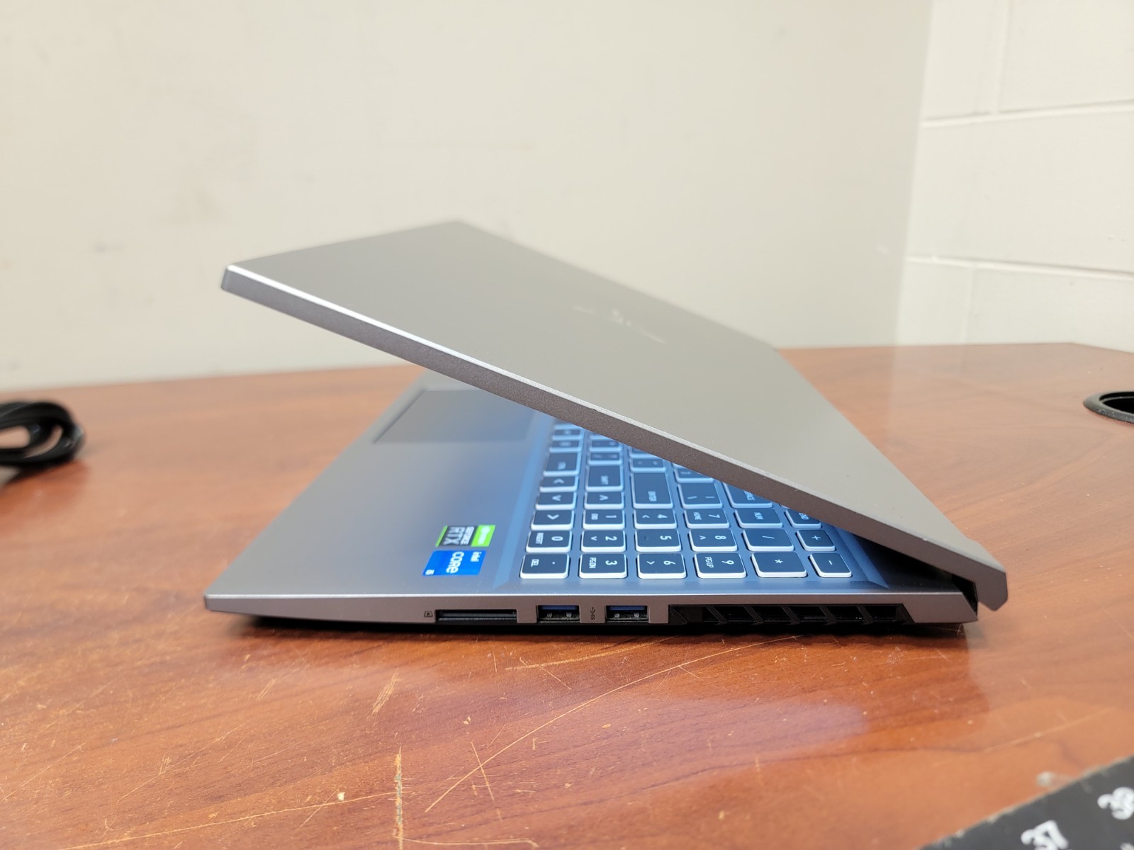 Skytech Gaming Lumi Core i5 12450H NVIDIA GeForce RTX 3050 Windows 11