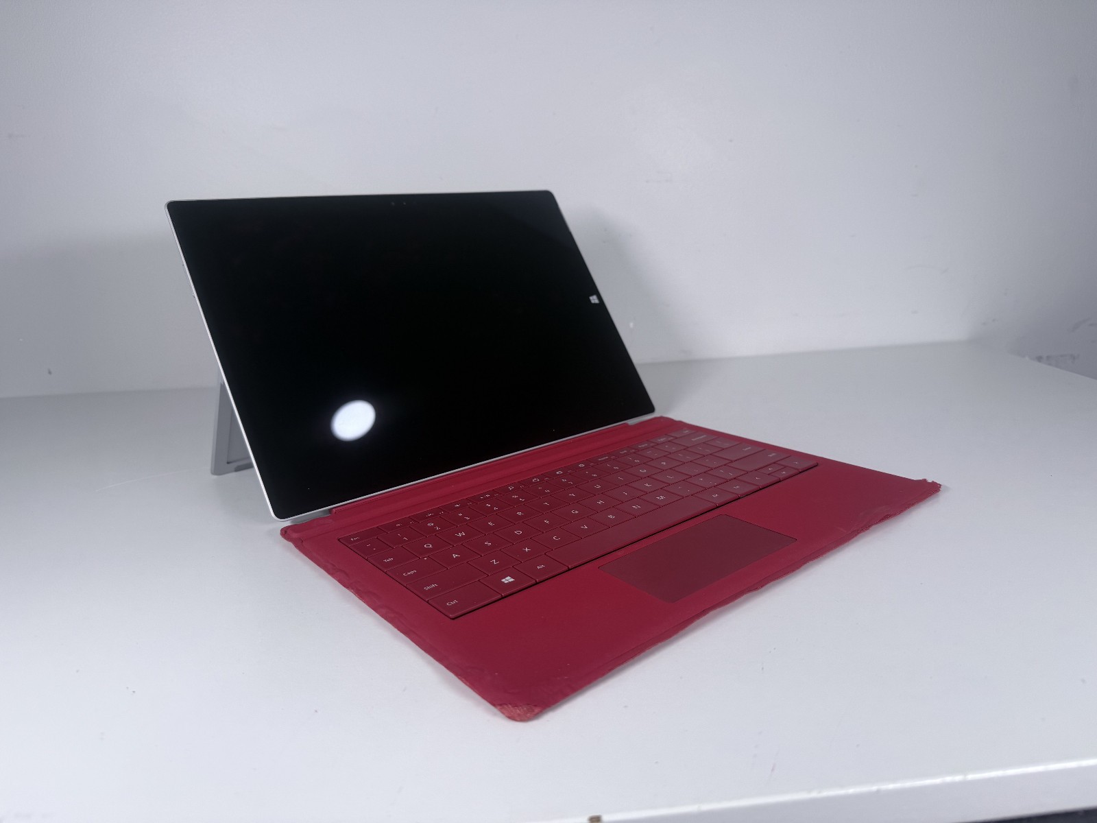 Microsoft Surface Pro 3 i7-4650U CPU @ 1.70GHz 8 GB RAM 512 GB Win 10 Pro