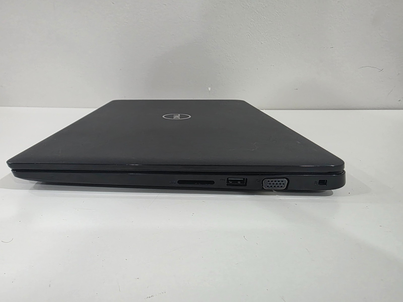Dell Wyse 5470 Celeron 4GB 16GB Linux Mint Webcam Bluetooth