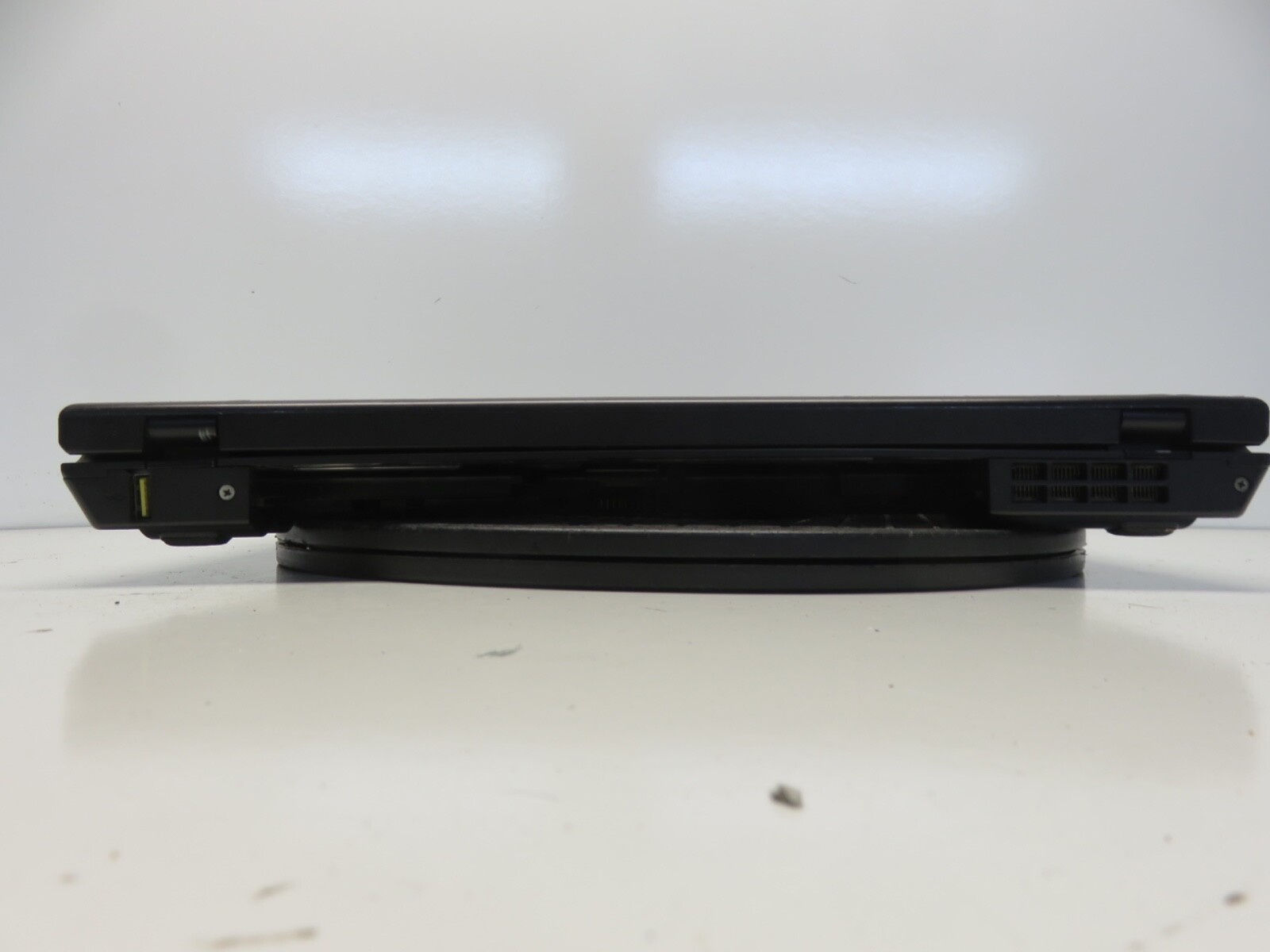Lenovo ThinkPad L412 Intel i5-M520 2400MHz 4 GB NO HDD No Batt