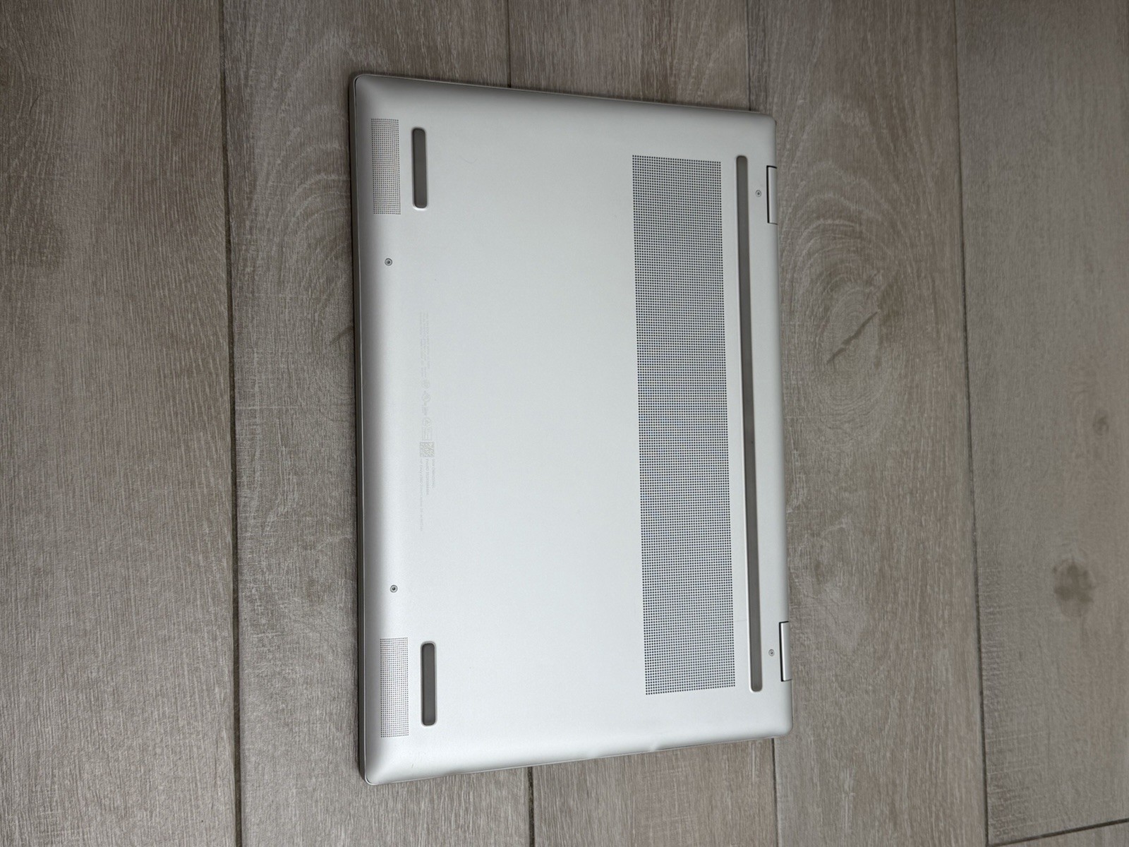 HP Envy 2-in-1 16-ac0013dx 16” Touch Laptop Core Ultra 5-125U 16GB RAM 512GB SSD