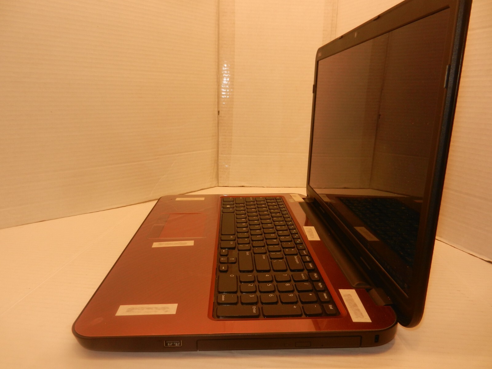 DELL INSPIRON 17 3721 CORE i5-3337U@1.8GHZ 8GB RAM 500GB HDD WINDOWS 10