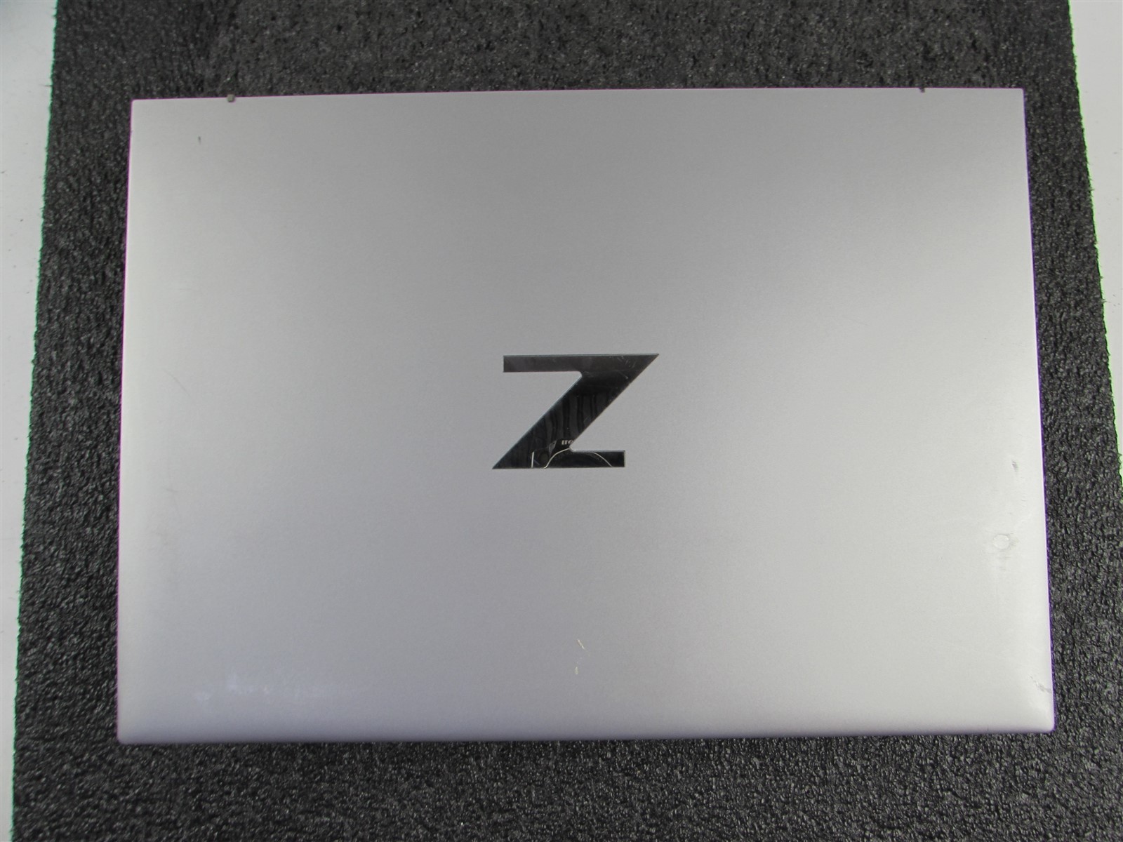 HP ZBOOK FIREFLY 14 (G9) 1920X1080 FHD CORE I5-1250P 256GB SSD 16GB RAM NO O.S