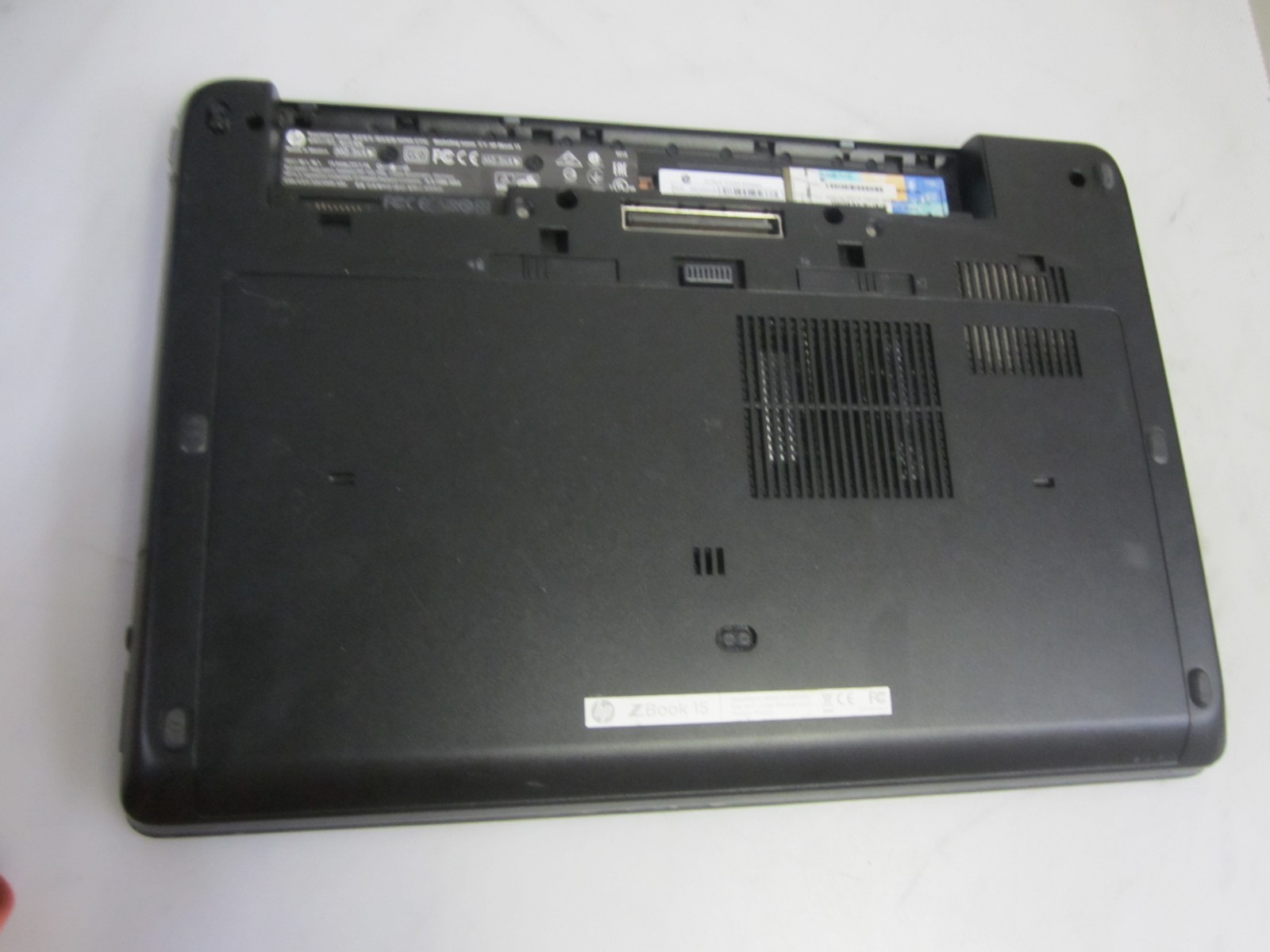 HP ZBook 15 i5-4300M 2.6GHz 16GB 256GB .Laptop + AC NO OS, STIFF KEYS READ~