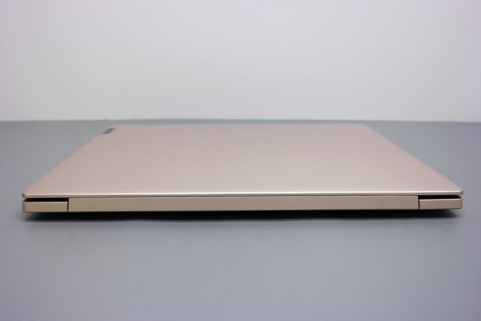 Lenovo IdeaPad 3 15.6″ Core i3-1115G4 8GB 256GB SSD Almond