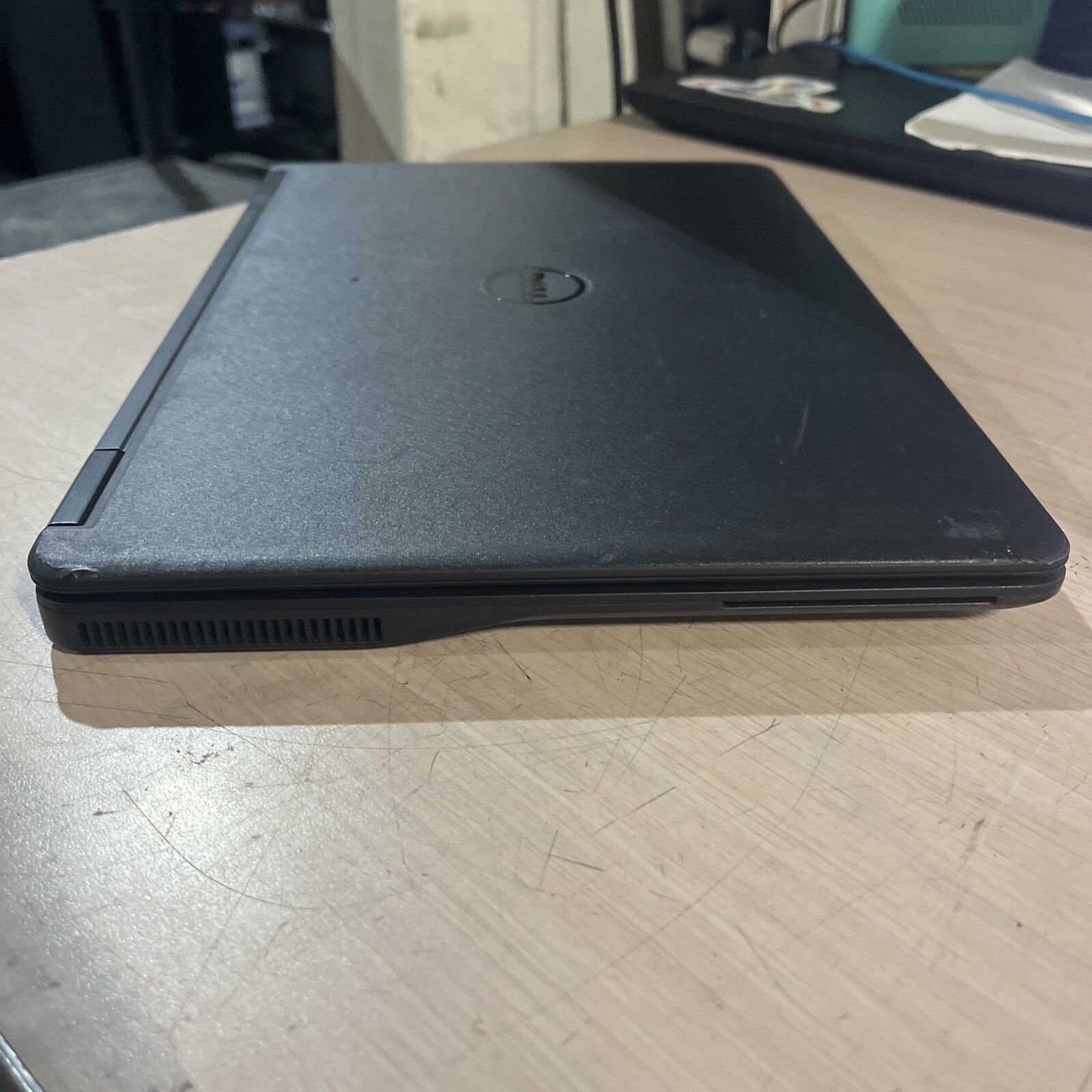 DELL LATITUDE E7250 INTEL CORE I5-5300U 2.30GHZ 8GB RAM NO HD