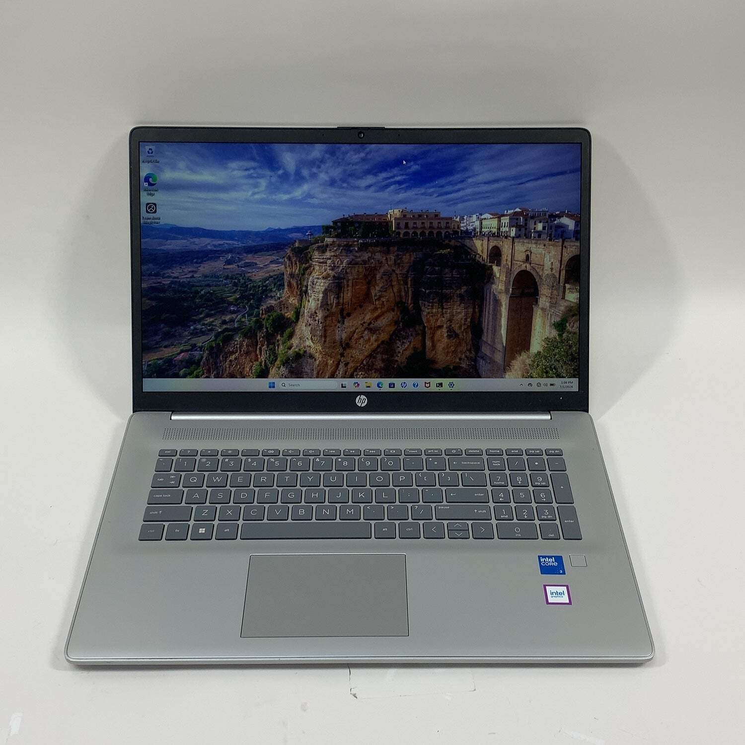 HP Laptop MT7902 17.3″ i3-100U 1.20 12GB RAM 512GB SSD