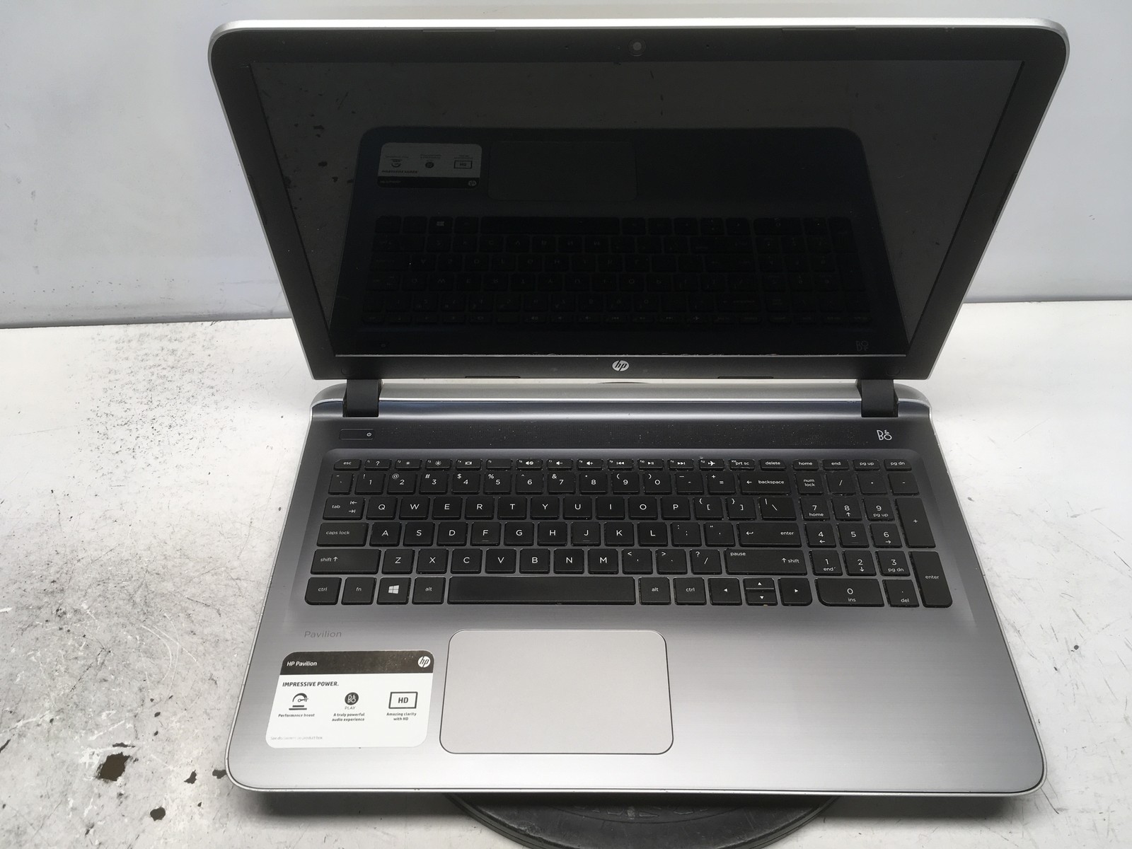 HP 15-AB153NR AMD A10-8700P 1.8GHz 4 GB NO HDD No Batt