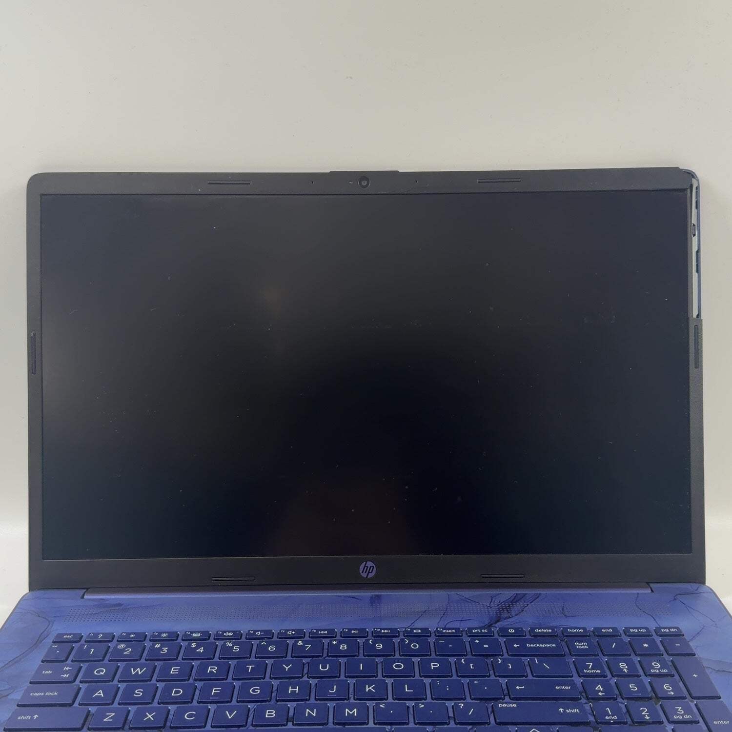 HP Laptop 17-cn0054ds 17″ Celeron N4120 1.1GHz 4GB RAM 128GB SSD
