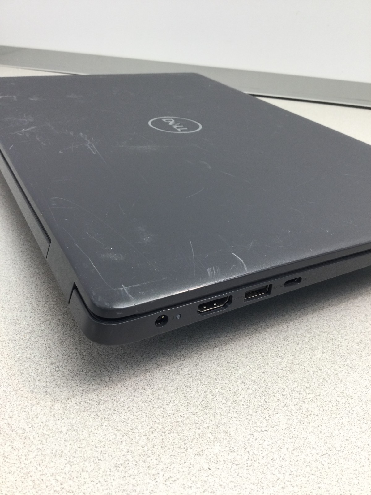 Dell Latitude 3510 15.6″intel core i5-10210U 1.60GHz 8GB RAM 256GB SSD W11P
