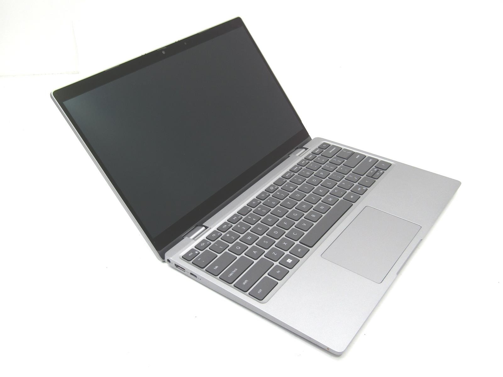 Dell Latitude 3330 2-in-1 13.3″ | 2.50GHz i5-1155G7 | 8GB LPDDR4 | 256GB NVMe