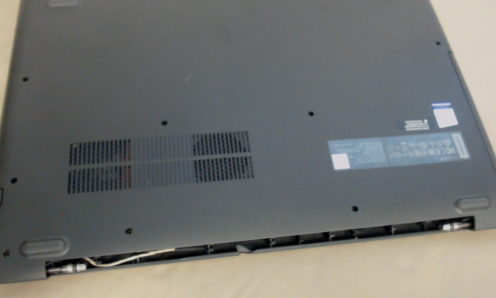 Lenovo Laptop 130-15AST 81H5000NUS 15.6″ HD- AMD A6-9225 4GRAM 500GHDD W10H,used