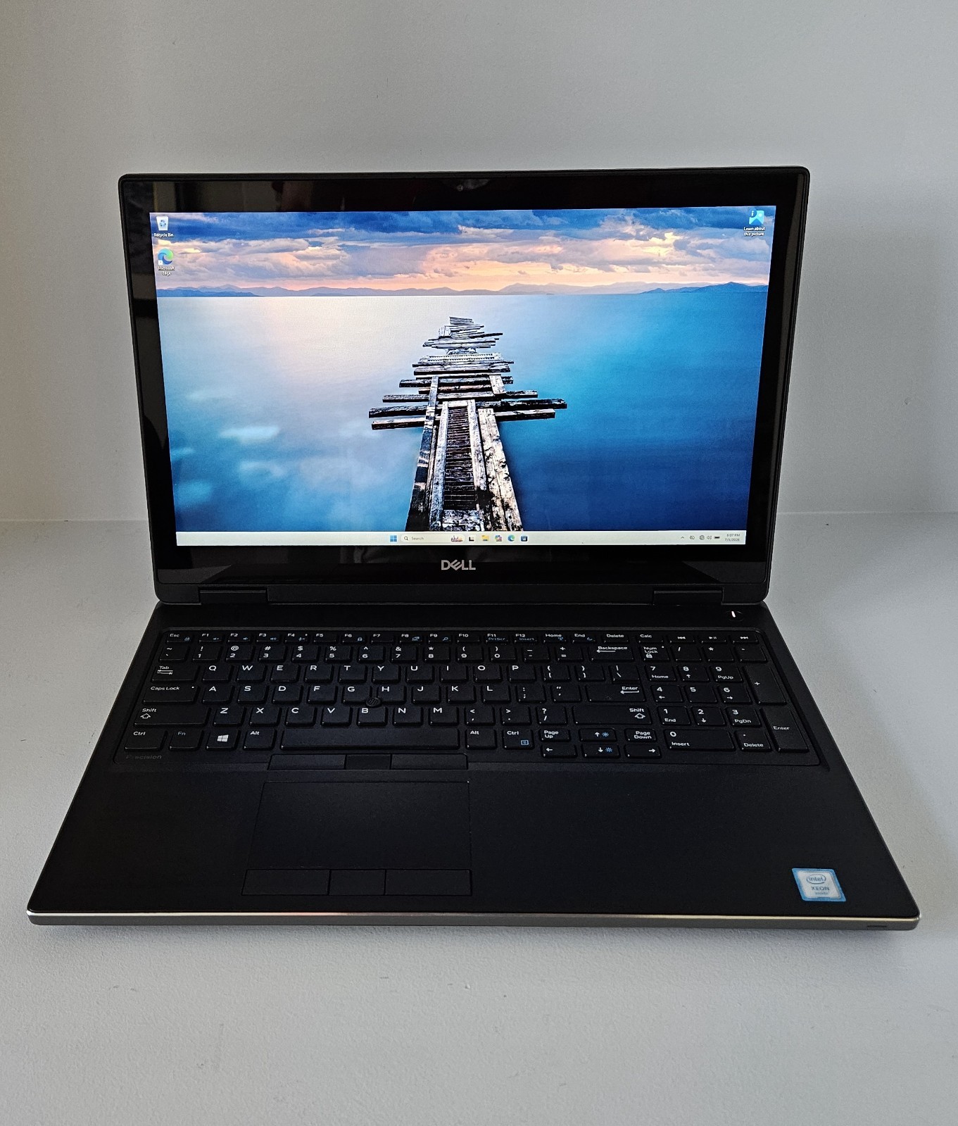 Dell Precision 7530 Xeon E-2186M 2.90GHz 16GB RAM 512GB NVMe Win 11 Pro TouchScr