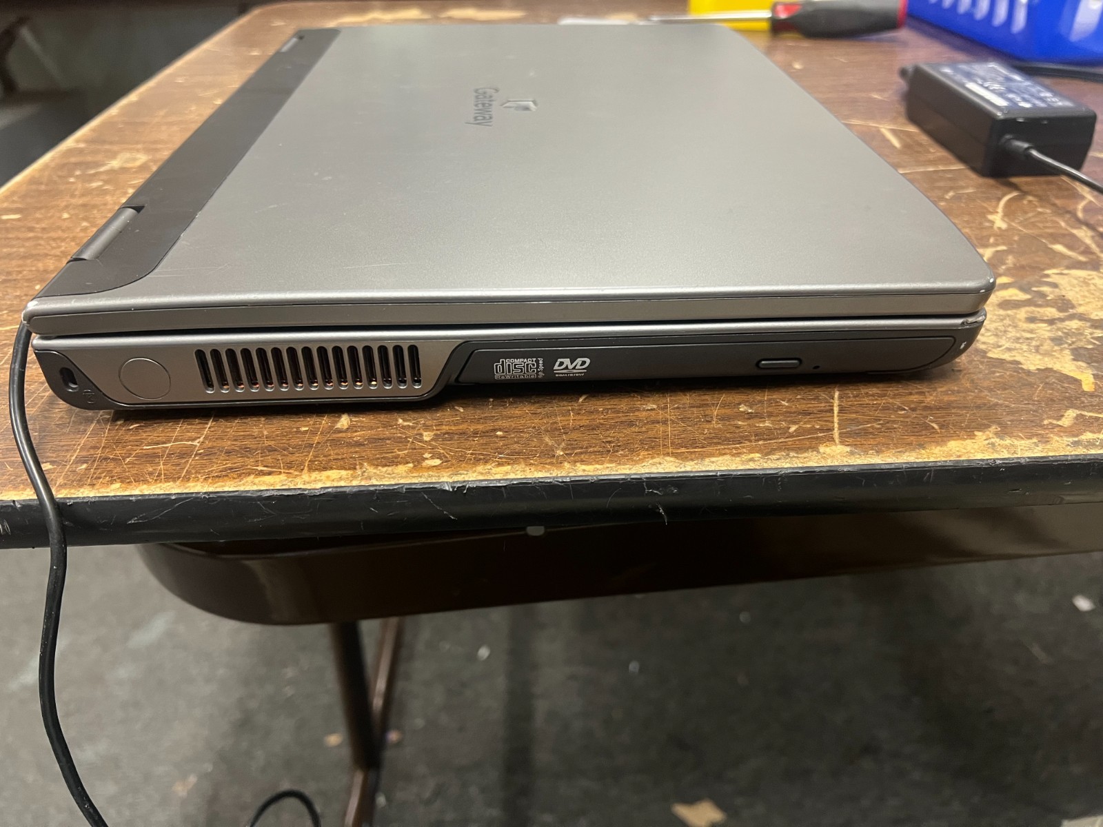 Gateway MA3 MX64 15.4 in AMD Turion 64 Mobile 1600 MHz 1 GB No HDD No No OS