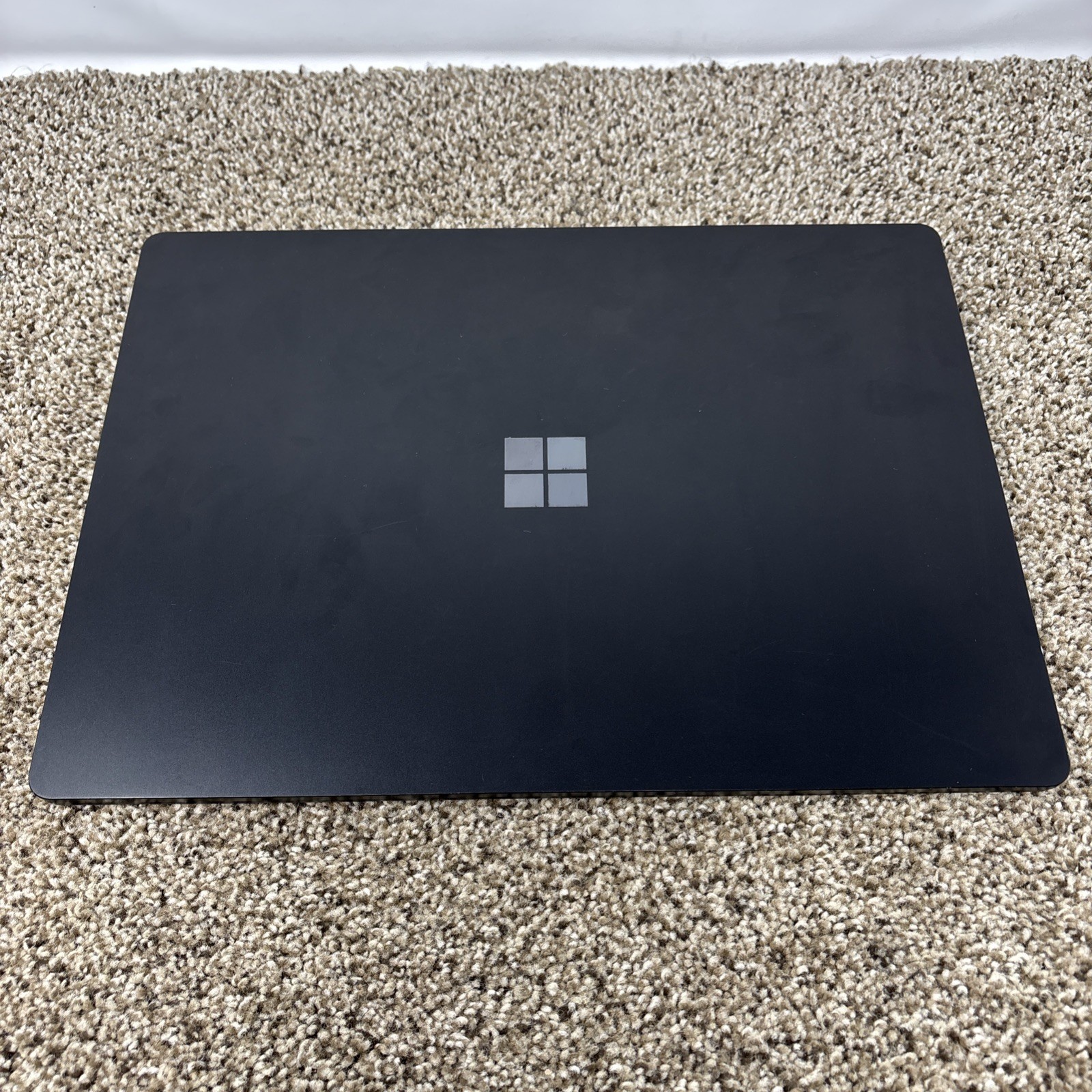 Surface Laptop 4 13.5″ 1951 Intel Core-i7-1185G7 32GB RAM 1TB NVMe – Touch W/ AC