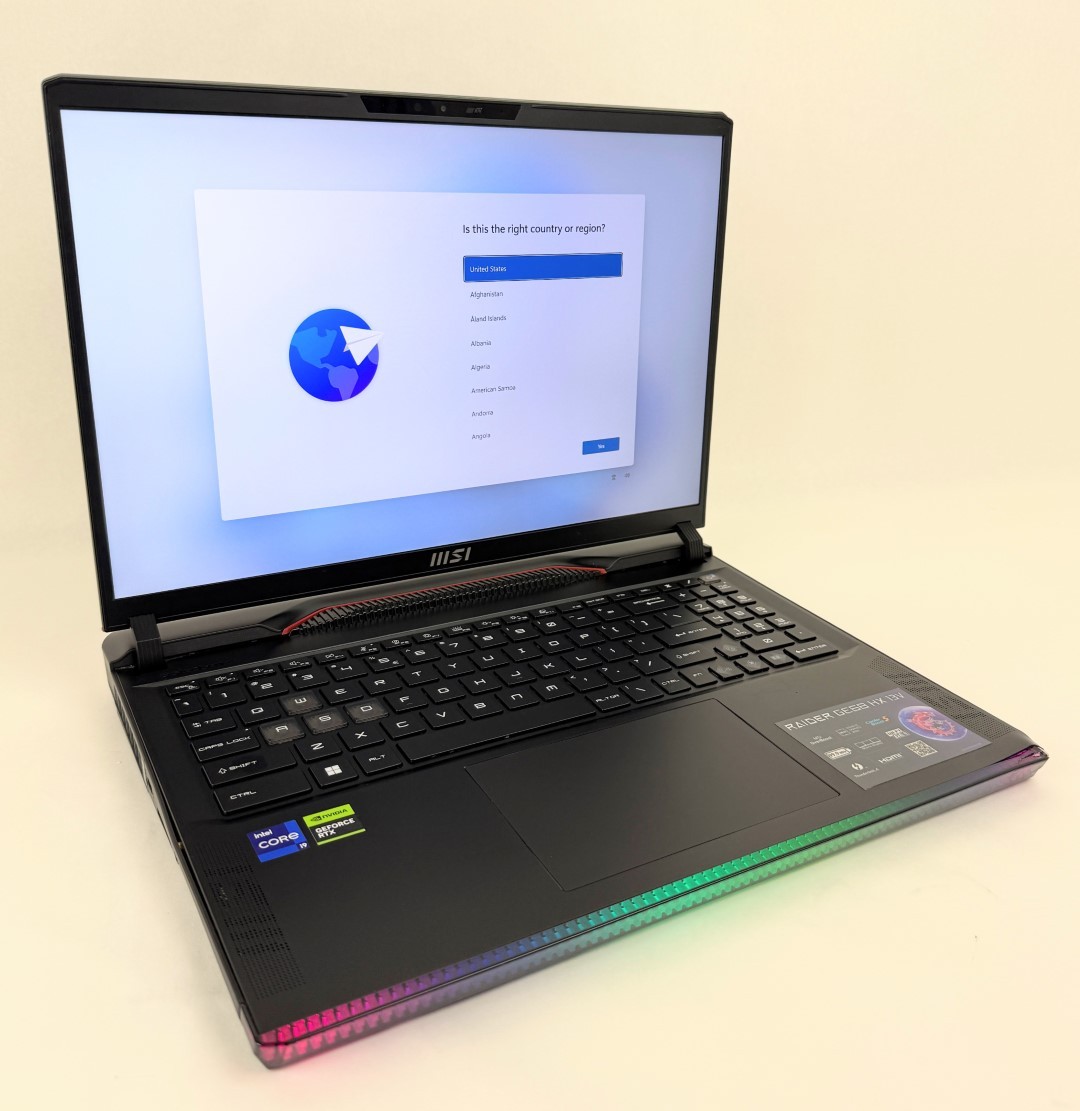 MSI Raider GE68HX 16″ 2560×1600 240Hz i9-13950HX 32GB 1TB W11H – READ!!!