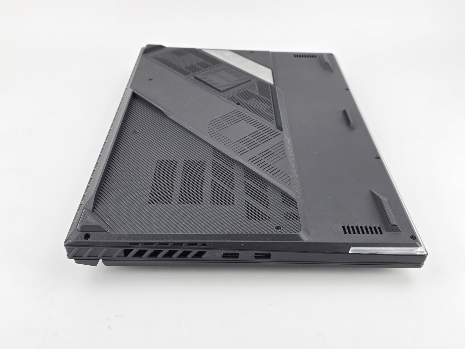 ASUS ROG Strix G18 QHD+ 240Hz (Core i9-14900HX, 32GB, 2TB SSD, RTX 4080) – Used