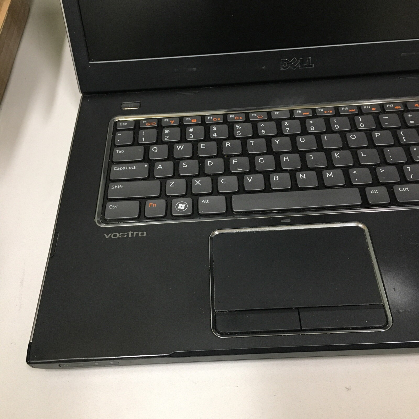 DELL VOSTRO 3550 Laptop w/ Intel Core i3-2350M 2.30 GHZ + 4GB | No HD/OS