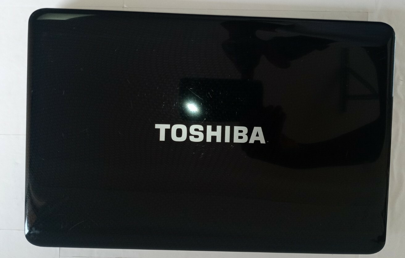 TOSHIBA SATELLITE L655-S 750GB 8GB INTEL CORE i3 M380 2.53 GHz Win 10 PRO