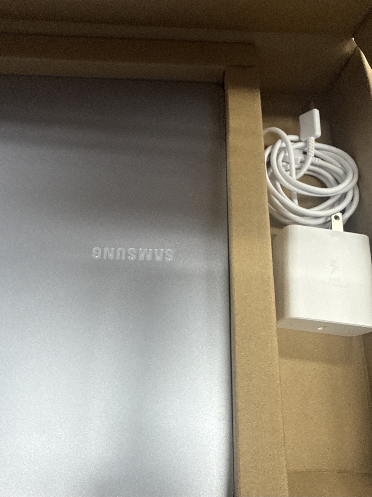 Samsung Galaxy Book4 Edge Snapdragon X 2.96GHz 16GB 512GB 15.6″ NP750XQB