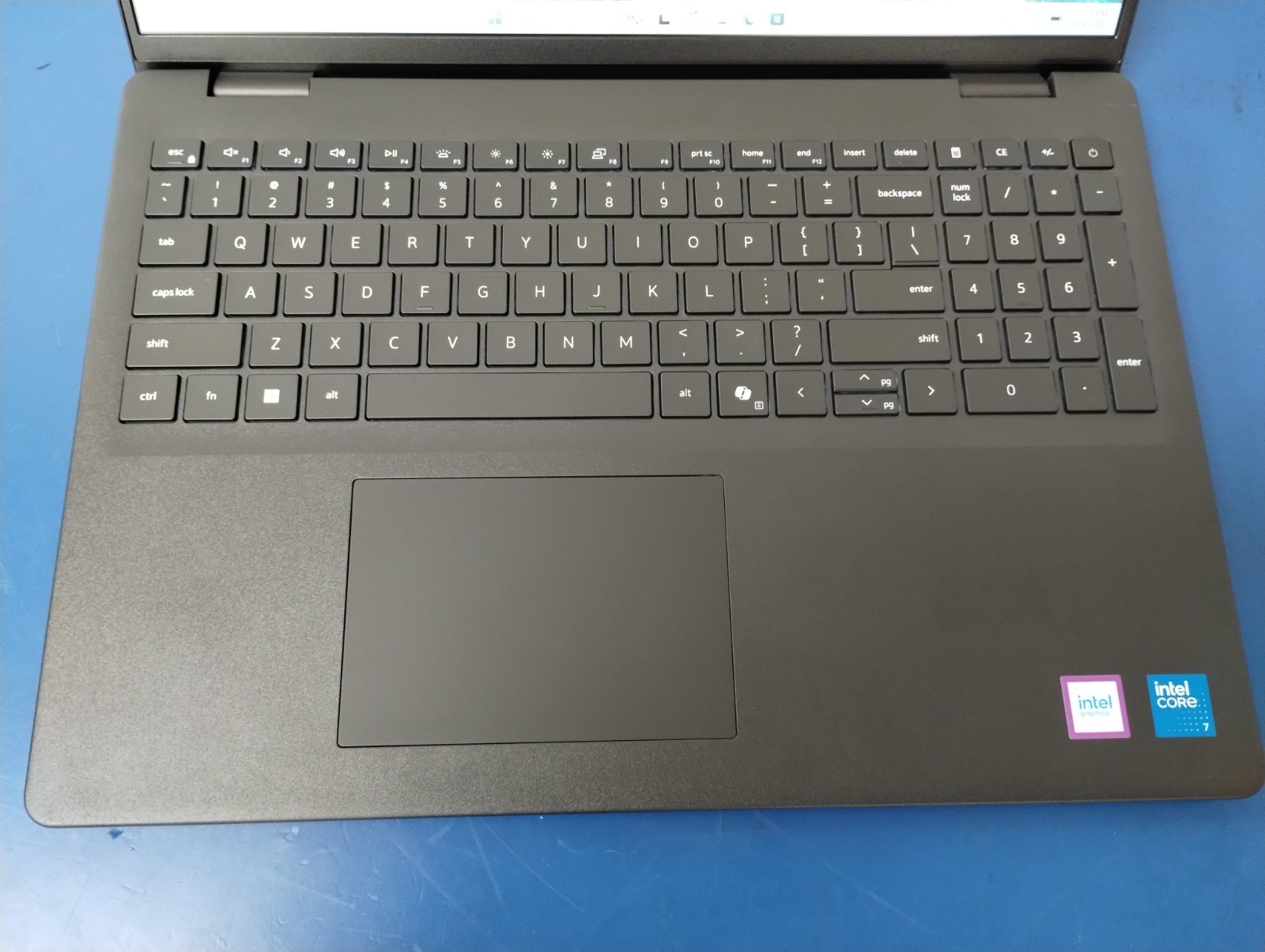 DELL 16 DC16250 MRYT3, Intel Core 7 150U, 1.80 GHz, 16 GB RAM, 1 TB NVMe SSD