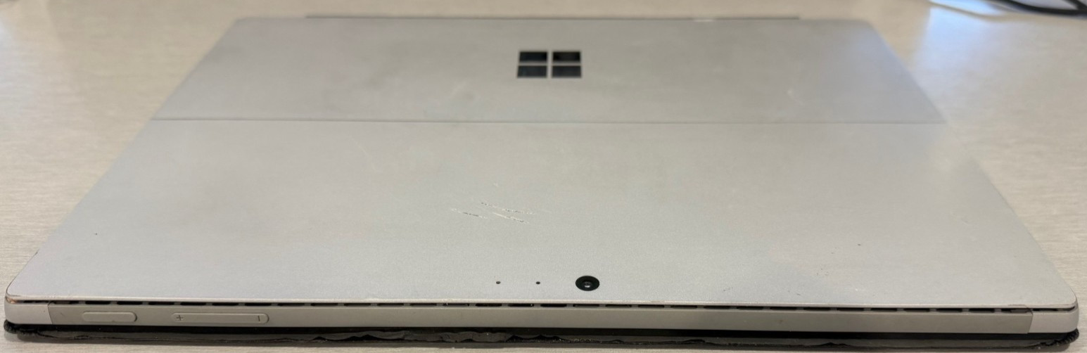 Microsoft Surface Pro 1796 (Intel Core i5, 8GB RAM, 128GB) no AC CORD. AS IS