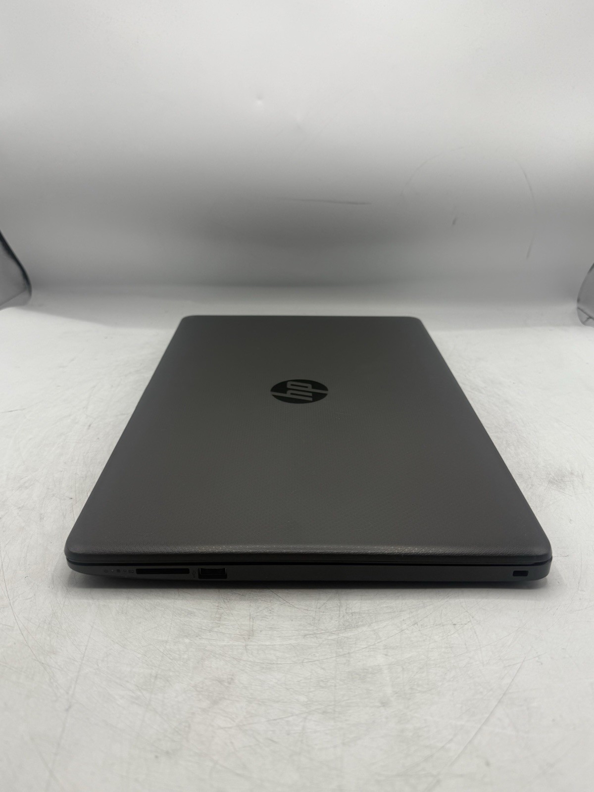 HP 255 G7 15.6” Laptop AMD A6-9225 8GB RAM 256GB SSD Win10P