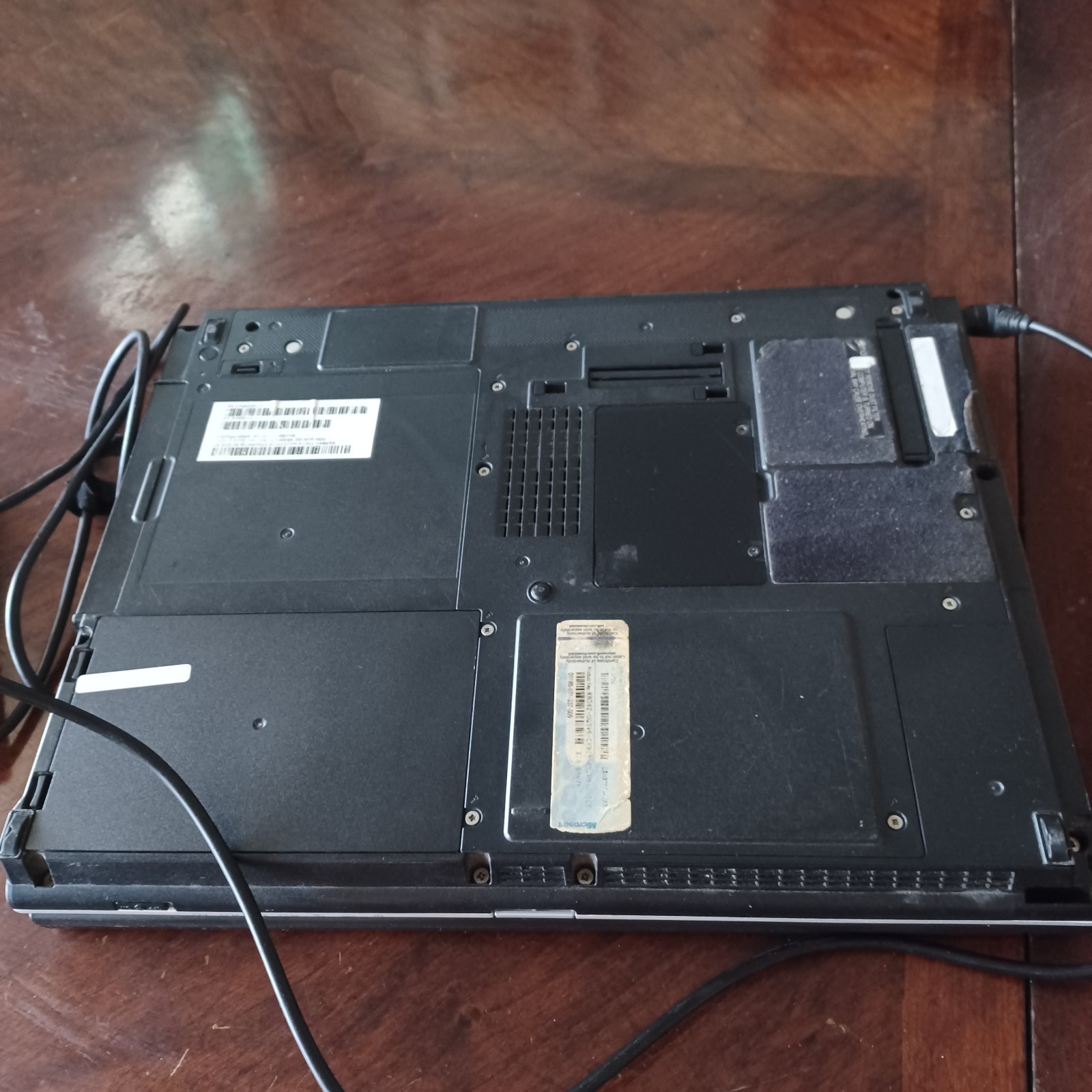 Fujitsu Lifebook T900 Intel Core i7 CPU M 620 2.67GHz 8GB RAM 231 GB HDD DVD RW