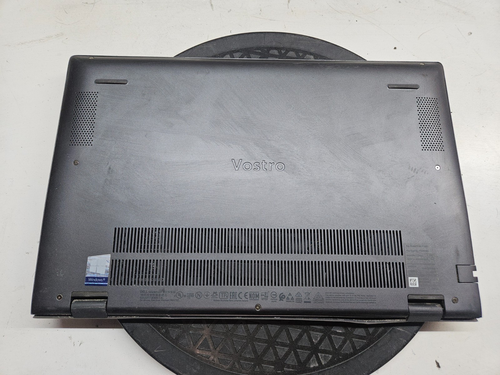 Dell Vostro 5402 Intel Core i7-1165G7 2.8GHz 16GB NO HDD