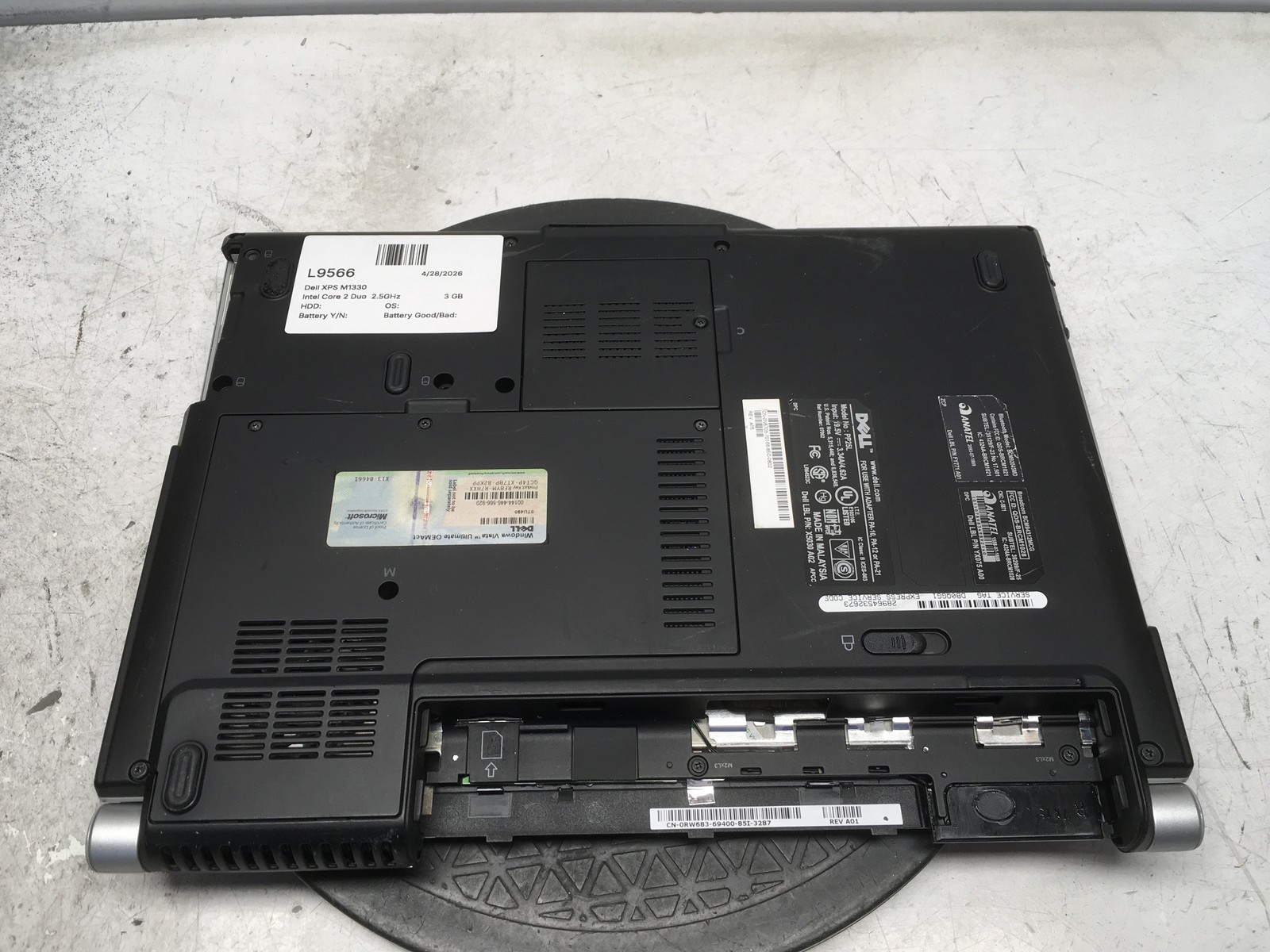 Dell XPS M1330 Intel Core 2 Duo 2.5GHz 3 GB NO HDD No Batt