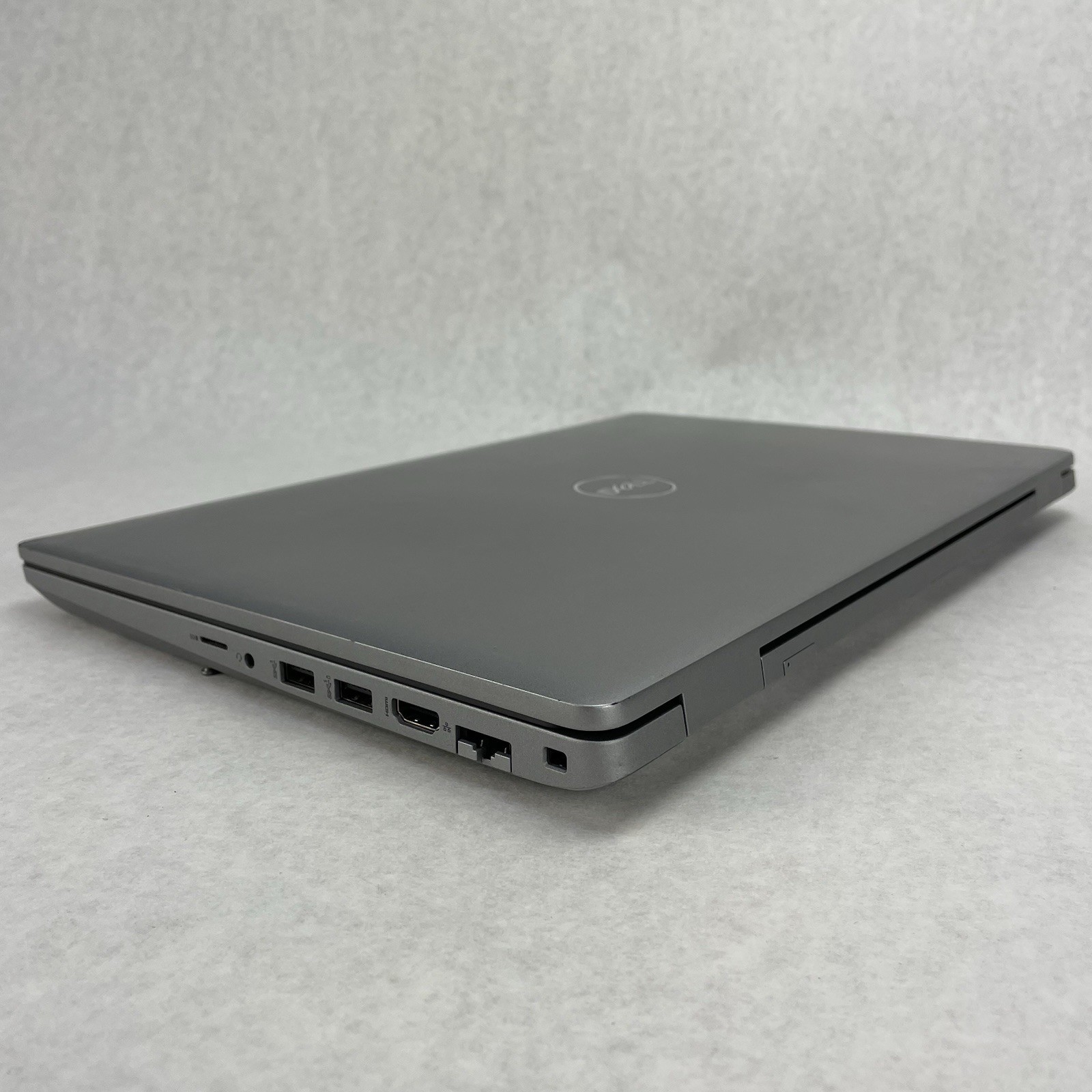 Dell Precision 3571 15.6″ i5-12500H 3.76 GHz 16 GB RAM No SSD/OS/AC