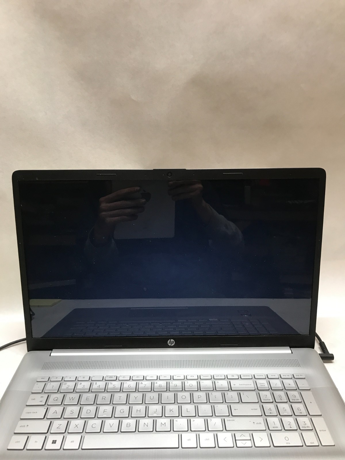 HP 17-cp1053cl 17″ AMD Ryzen 5 5000 Series NO RAM NO SSD/OS For Parts READ – DW