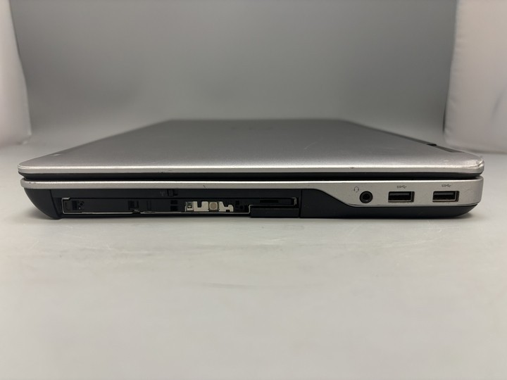 Dell Latitude E6540 15.6″ Laptop Intel i5-4300 8GB RAM NO HDD NO OS