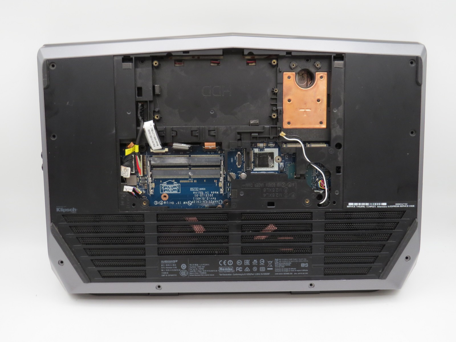 Alienware 15 R2 | i7-6700HQ @ 2.6GHz | GeForce GTX 965M | No RAM/HDD/OS/AC PARTS