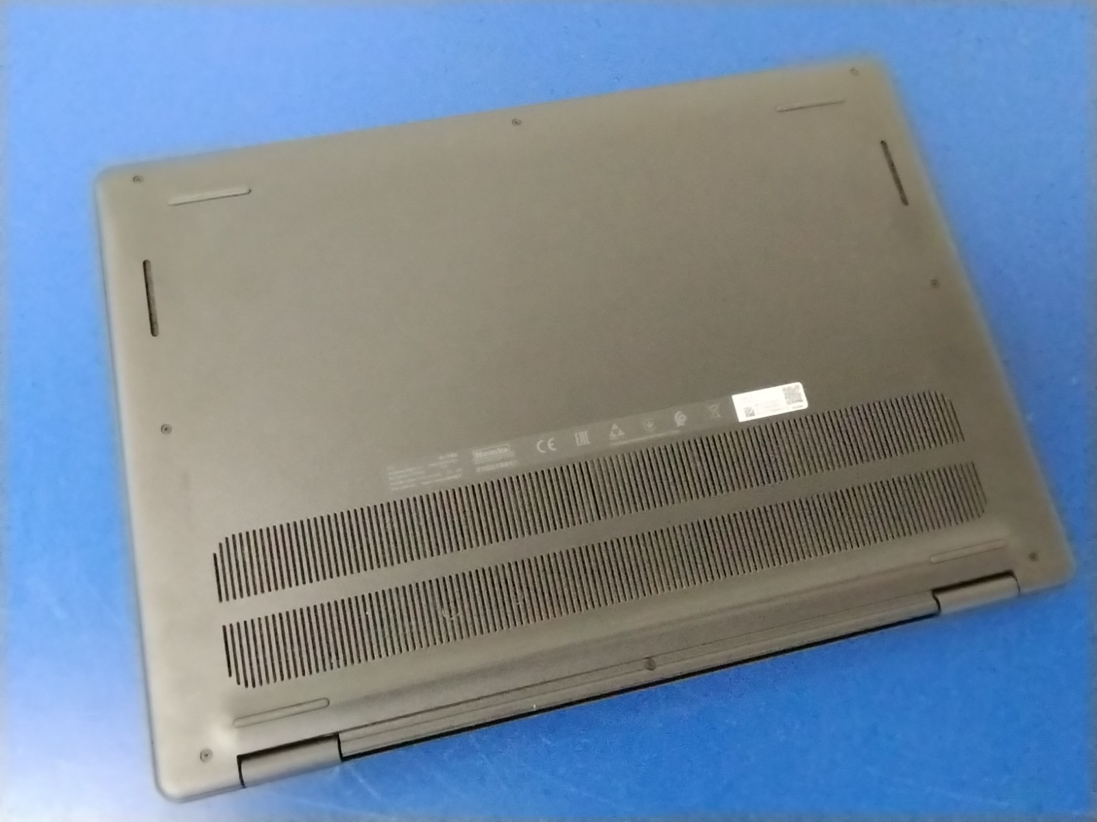 DELL 16 DC16250 MRYT3, Intel Core 7 150U, 1.80 GHz, 16 GB RAM, 1 TB NVMe SSD