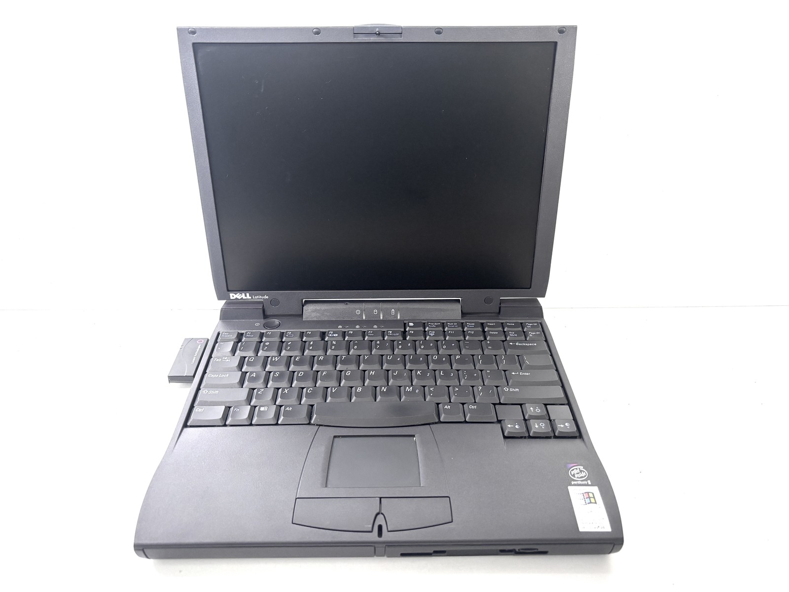 Dell Latitude CPi PPL – 13.3″ HD, Pentium II, 256MB RAM, 4GB HDD – Untested