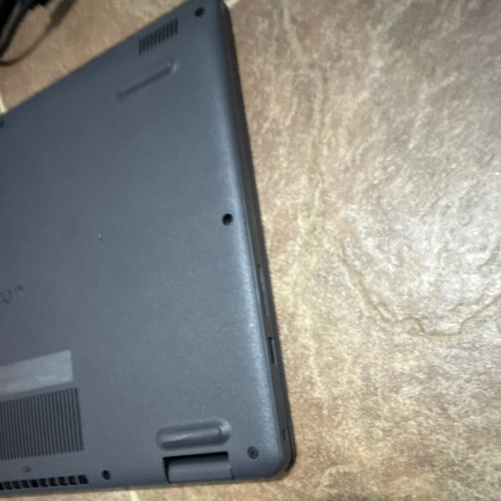 Dell Inspiron 15 3000 Laptop AMD Ryzen 5, 15.6″ FHD Touch, Radeon, Webcam, HDMI