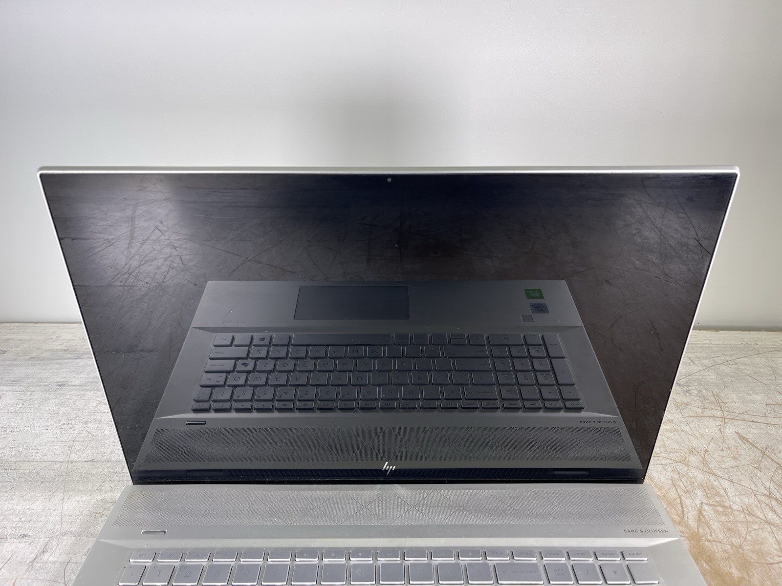HP ENVY 17T-CE100 i7-10510U @ 1.80 GHz, 16GB RAM, NO HDD/OS – (FOR PARTS)