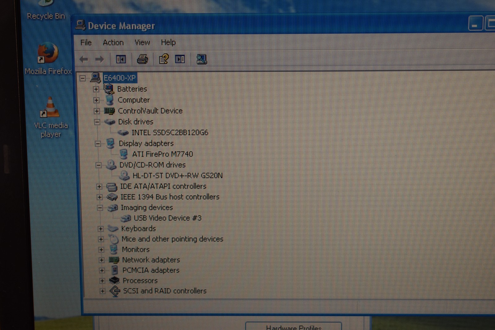 Dell Precision M6400 17″ Windows XP Pro 32-bit T9900 3.06GHz SSD AMD FirePro