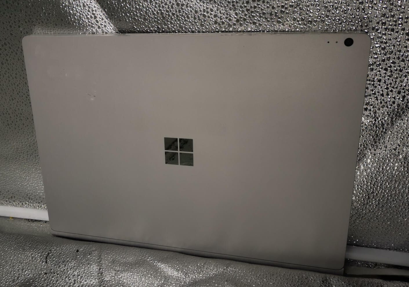 Microsoft Surface Book 13.5″ Intel Core i5-6300U 8GB RAM 256GB