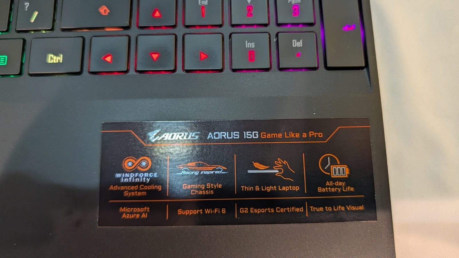 GIGABYTE AORUS 15G YC 15.6″ 240Hz Laptop RTX 3080 i7-10870H 32GB RAM Win 11 Ent